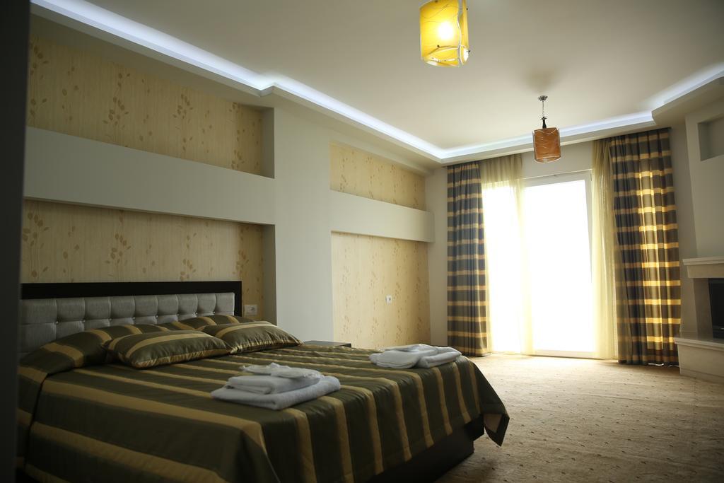 Hotel Pogradeci Habitación foto