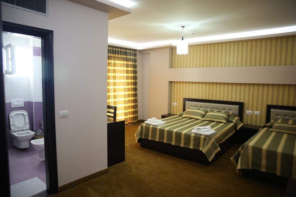 Hotel Pogradeci Habitación foto